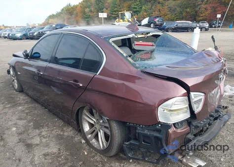 2006 BMW 325 Xi z USA, uszkodzony, nr VIN WBAVD13566KV12363